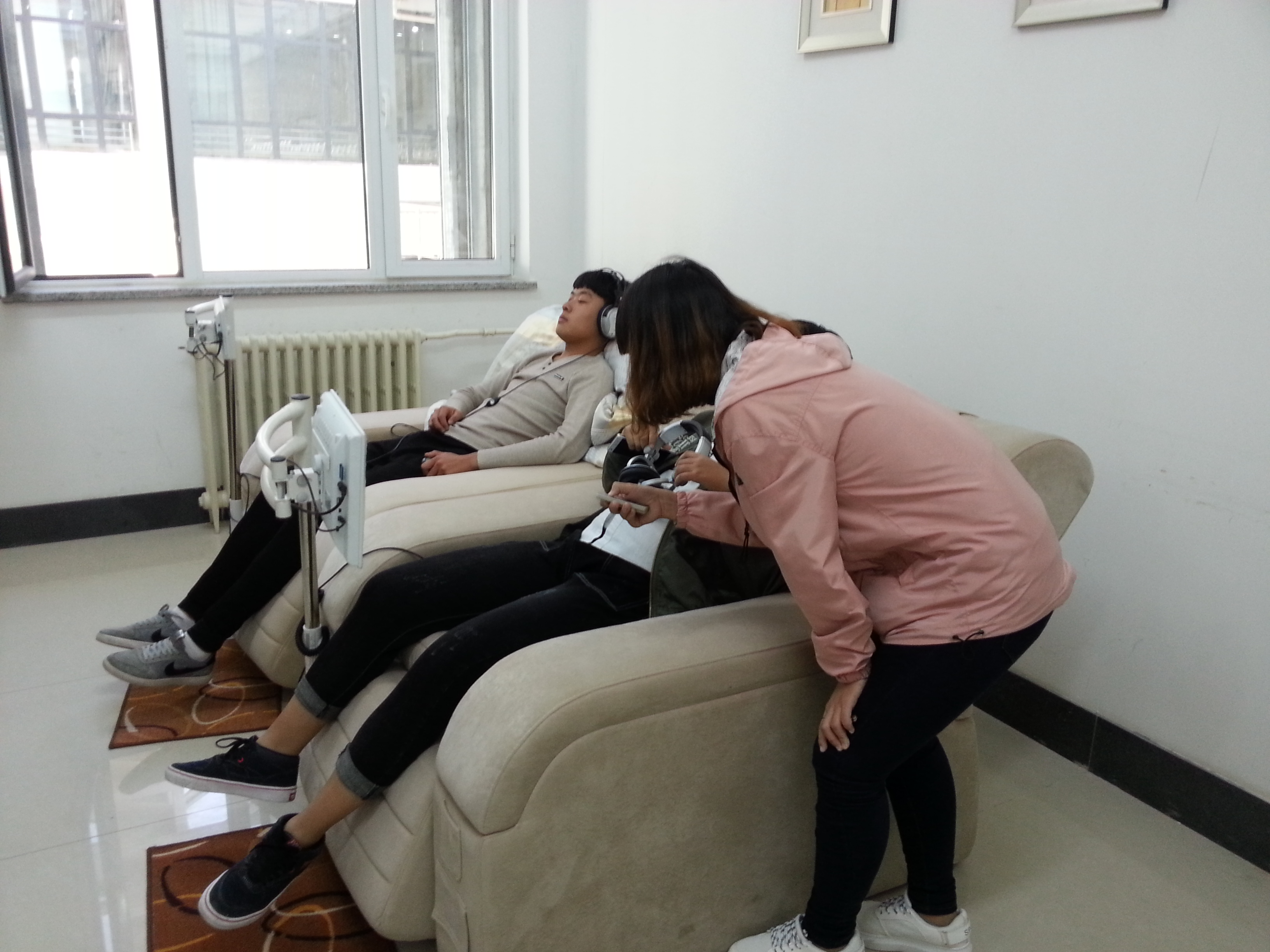 青少年情感咨詢_北京市青少年法律與心理咨詢服務中心_海口青少年心理咨詢