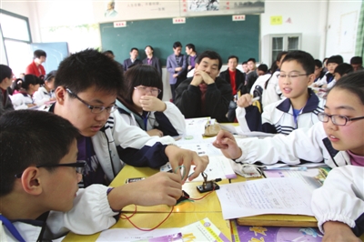 桂林青少年心理咨詢_青少年法律與心理咨詢服務中心_青少年性心理咨詢亂倫