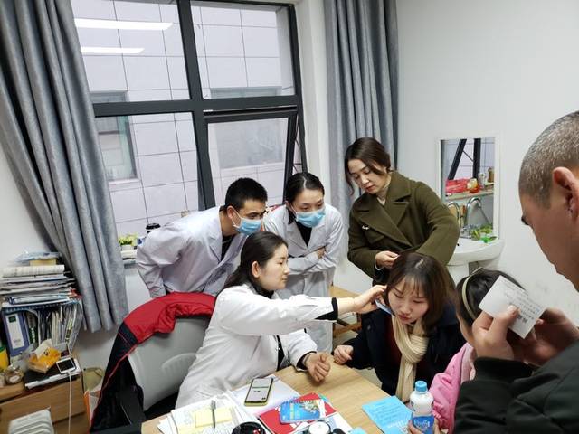 患者為本、業務精湛的商丘美女醫生