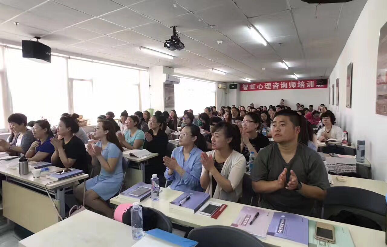 在線心理醫師咨詢_西安心理咨詢_西安陽光車險咨詢