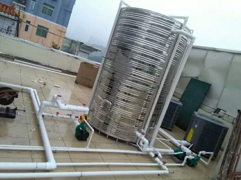 榮事達商用空氣能_30t商用空氣能熱泵熱水器工程_泉州商用空氣能熱水器