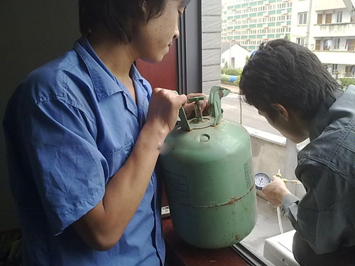 西安日立空調加氟