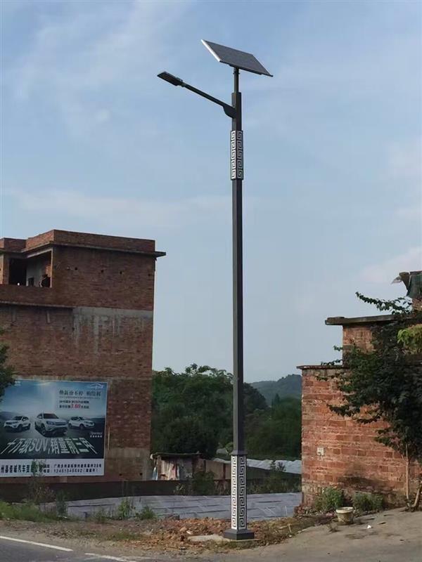 貴州貴陽市點亮工程太陽能路燈購買如何安裝