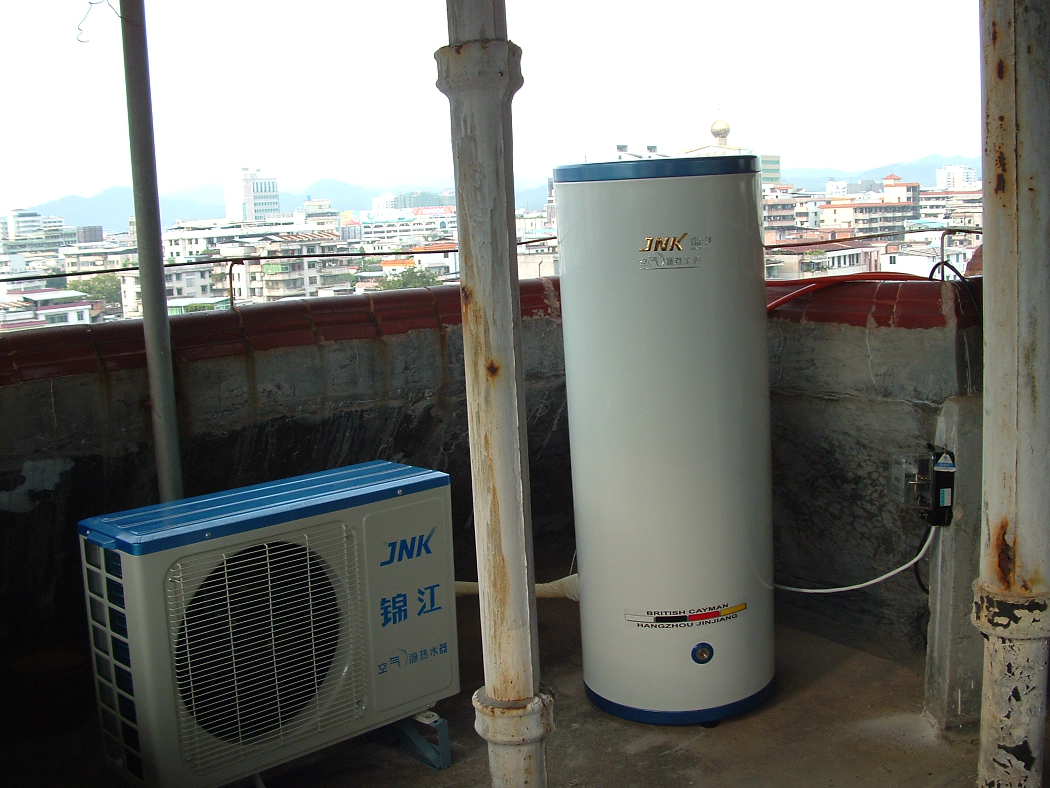 商用空氣能熱水設備_美的空氣能熱水器產品圖片_南昌商用空氣能熱水器安裝