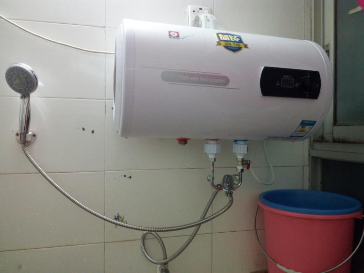 空氣能熱泵熱水機電熱水器_揚州商用空氣能熱水器熱水工程_美的空氣能熱水器產品圖片