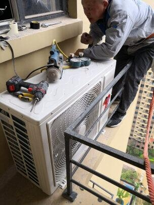 空調幾年加一次氟_沈陽空調充氟_鄭州榮事達空調加氟