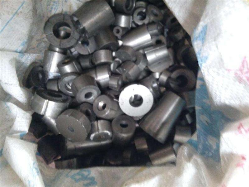 香牌玉石鋼模具批發_汕頭模具鋼回收公司_美鋼輪胎模具