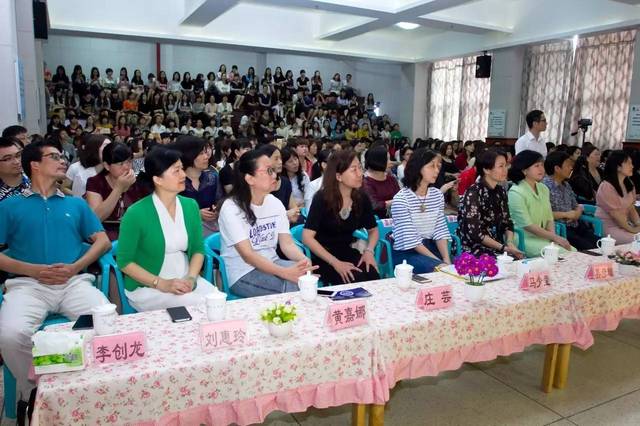 汕頭泌尿科醫院黃巧武醫生_汕頭心理醫生_汕頭附二醫院美容醫生