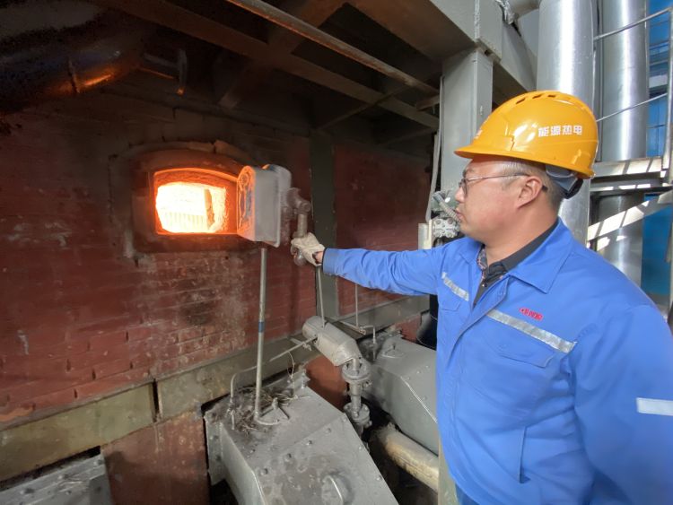 @青島人 今冬供熱正式拉開序幕，有問題快打這些電話