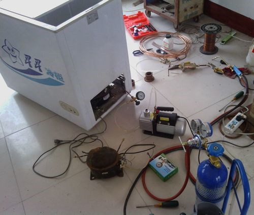 比亞迪f3空調加什么氟_無錫東芝空調加氟_無錫東芝空調維修電話