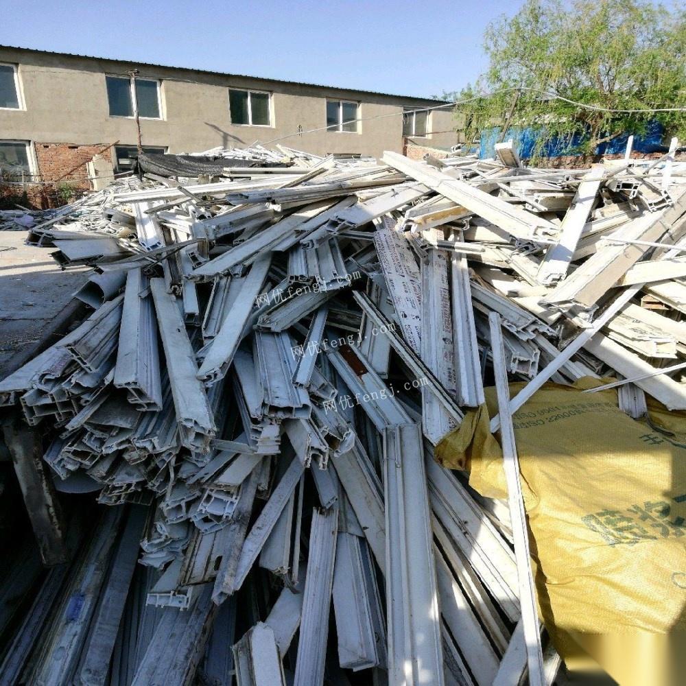 水泥制品鋼模具_水泥路沿石鋼模具_桂林模具鋼高價回收