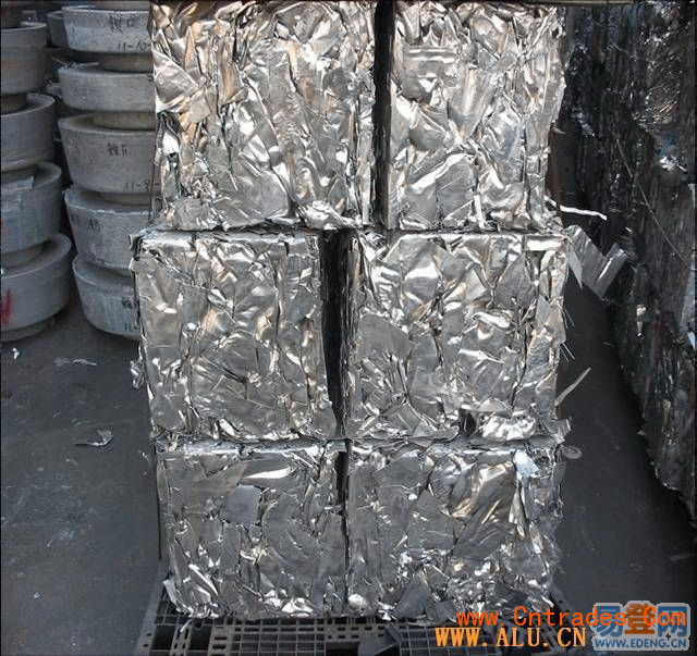 桂林模具鋼高價回收_水泥制品鋼模具_水泥路沿石鋼模具