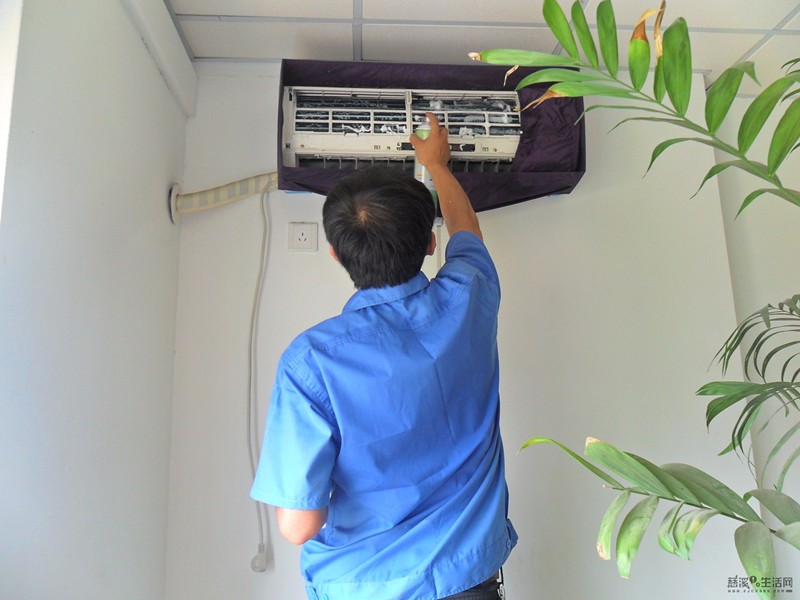 奔奔mini空調加幾瓶氟_濟南三菱空調加氟_空調幾年加一次氟