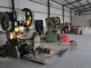 岳陽回收加工中心-岳陽舊機床回收岳陽沖床回收_鑄造輝煌