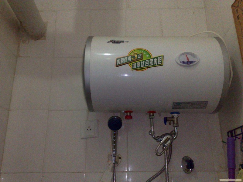 空氣能熱水工程安裝_貴陽太陽能熱水器安裝_太陽能算是熱水