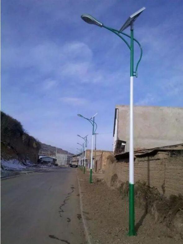 天津鋰電池太陽能路燈廠家工程
