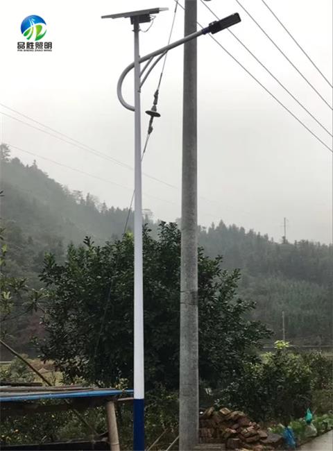 深圳太陽能路燈廠家價格深圳新農村太陽能路燈