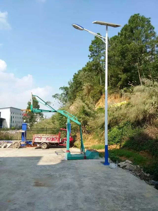 陜西省西安太陽能燈廠家-陜西省西安太陽能路燈廠家出廠價格