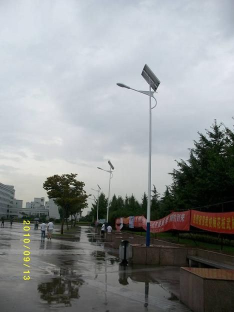 陜西省西安太陽能燈廠家-陜西省西安太陽能路燈廠家出廠價格