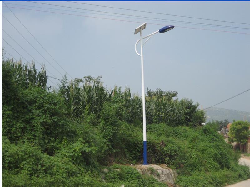 重慶新農村太陽能路燈價格明細單太陽能路燈廠家包安裝