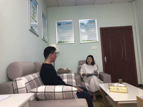 心理健康教育個別咨詢_一例一般心理問題的咨詢案例報告_海口心理咨詢哪家最好
