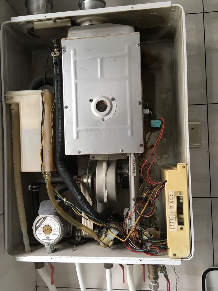 北京萬家樂熱水器售后服務維修電話_西安萬家樂熱水器維修電話_萬家樂燃氣熱水器無錫維修電話