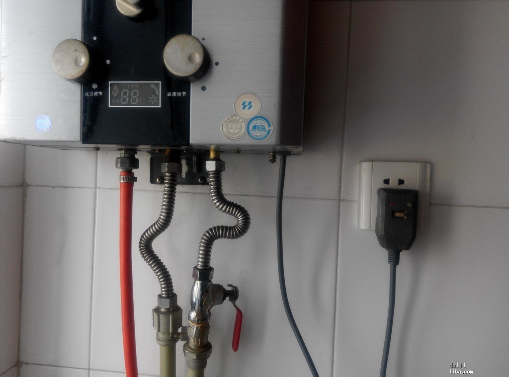 法羅力電熱水器維修_長沙法羅力熱水器維修_法羅力比力奇貝方式電熱水器
