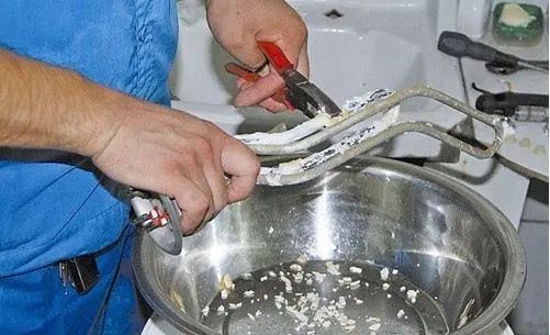 沈陽統帥電熱水器售后電話(全國網點)燃氣熱水器維修熱線