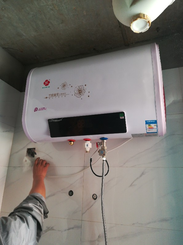南京櫻花燃氣灶維修電話_青島櫻花熱水器維修電話_櫻花灶具的維修電話