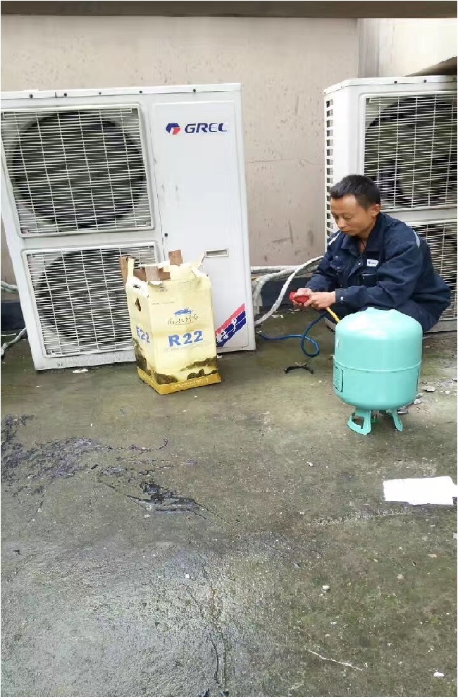 比亞迪f3空調加什么氟_福州格力空調加氟_空調一點氟沒有怎么加