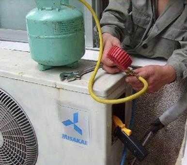 武漢市洪山區東湖橋社區海信空調加氟，加液30分鐘快速上門
