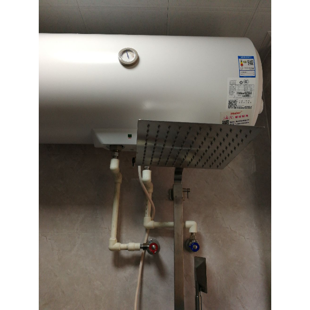 海爾統帥洗衣機售后電話_連云港統帥熱水器維修電話_重慶華帝熱水維修電話