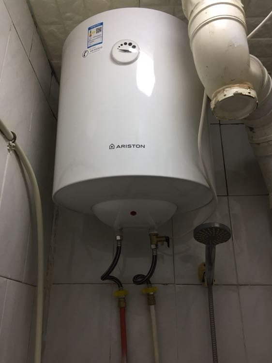 廊坊阿里斯頓熱水器維修電話_阿里斯頓熱水器鹽城維修電話_阿里斯頓電熱水器維修電話