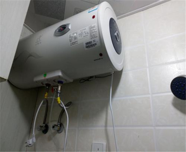 合肥統帥熱水器維修服務熱線_飛羽熱水龍頭漏水怎樣維修視屏_熱水維修網