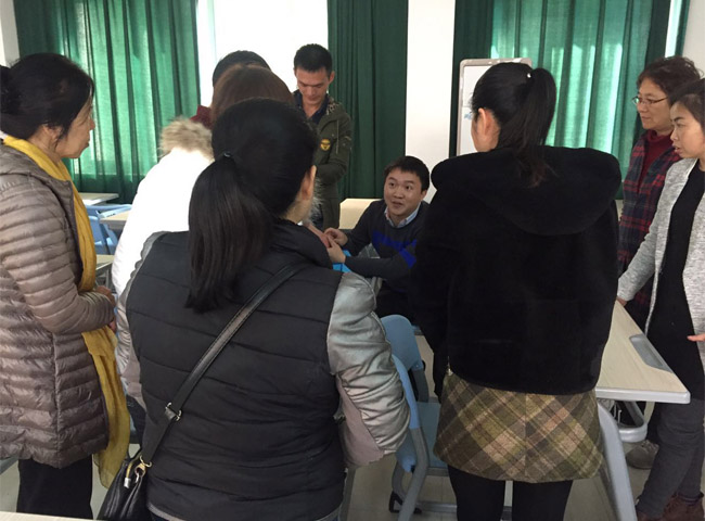福州化妝培訓學校?咨詢_心理醫師咨詢_福州心理咨詢哪家最好