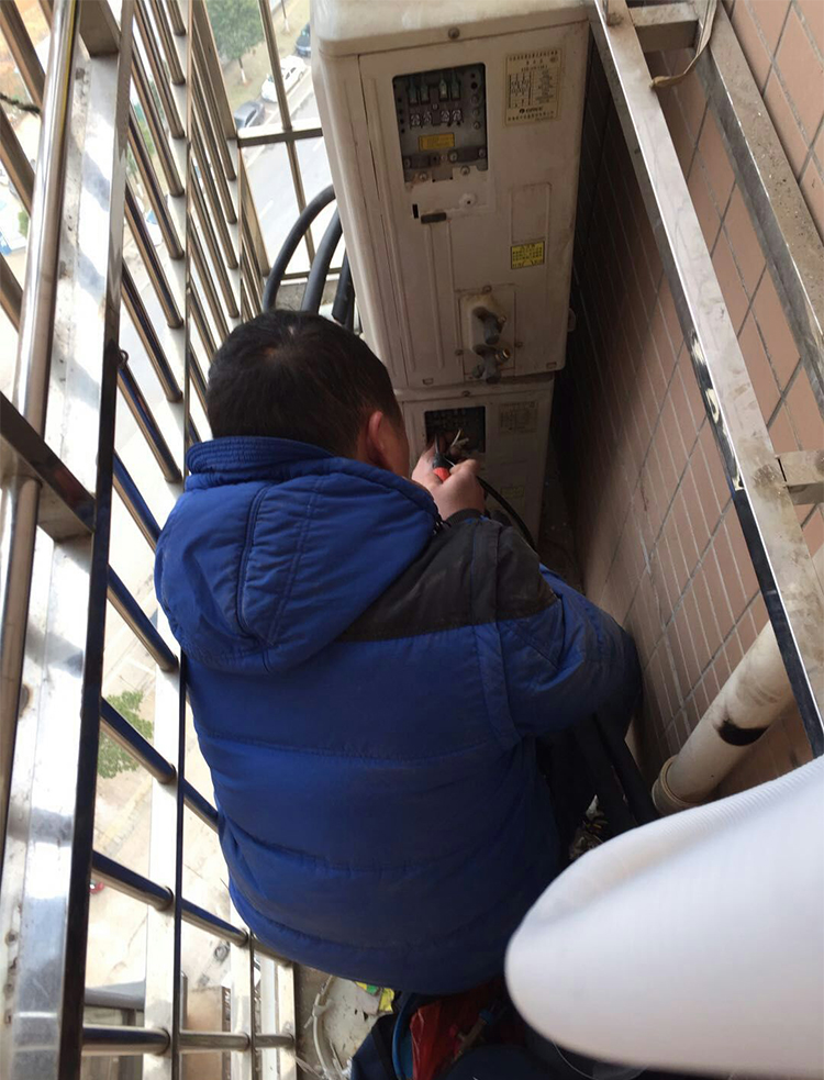 空調外機修理貴嗎_成都美的空調修理_空調修理