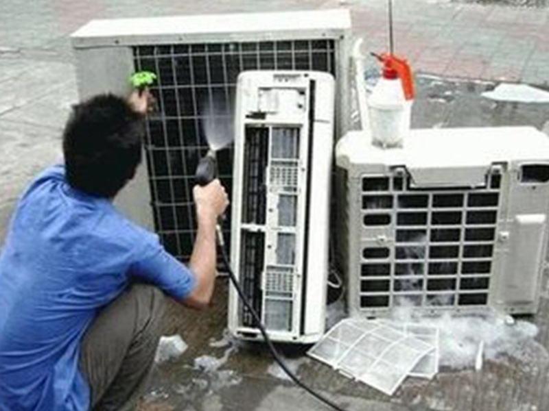 杭州江干區閘弄口大金附近空調加氟客戶