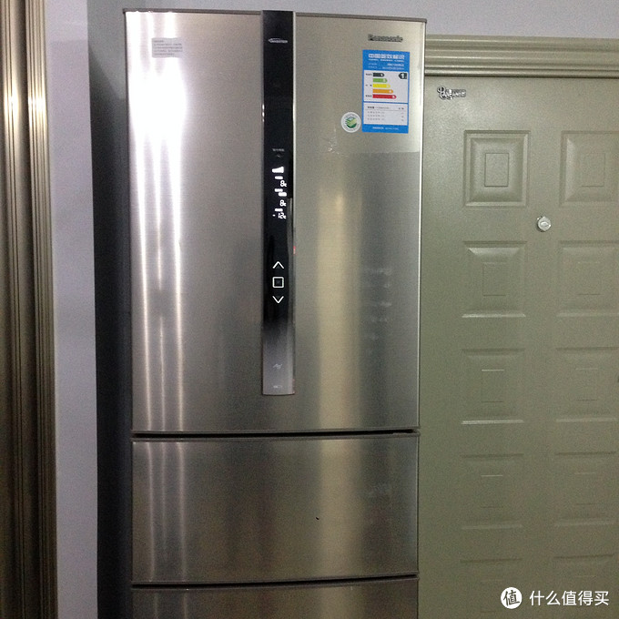 噪音困擾大于使用效果的 Panasonic 松下 NR-C31WX2-N 冰箱