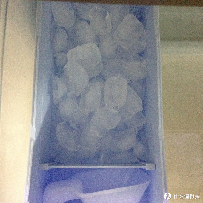 噪音困擾大于使用效果的 Panasonic 松下 NR-C31WX2-N 冰箱