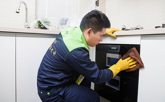 蘇州美的空調清洗