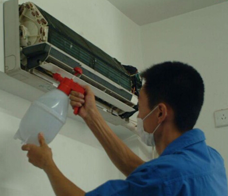 比亞迪f3空調加什么氟_新空調漏氟對空調有_長沙志高空調加氟