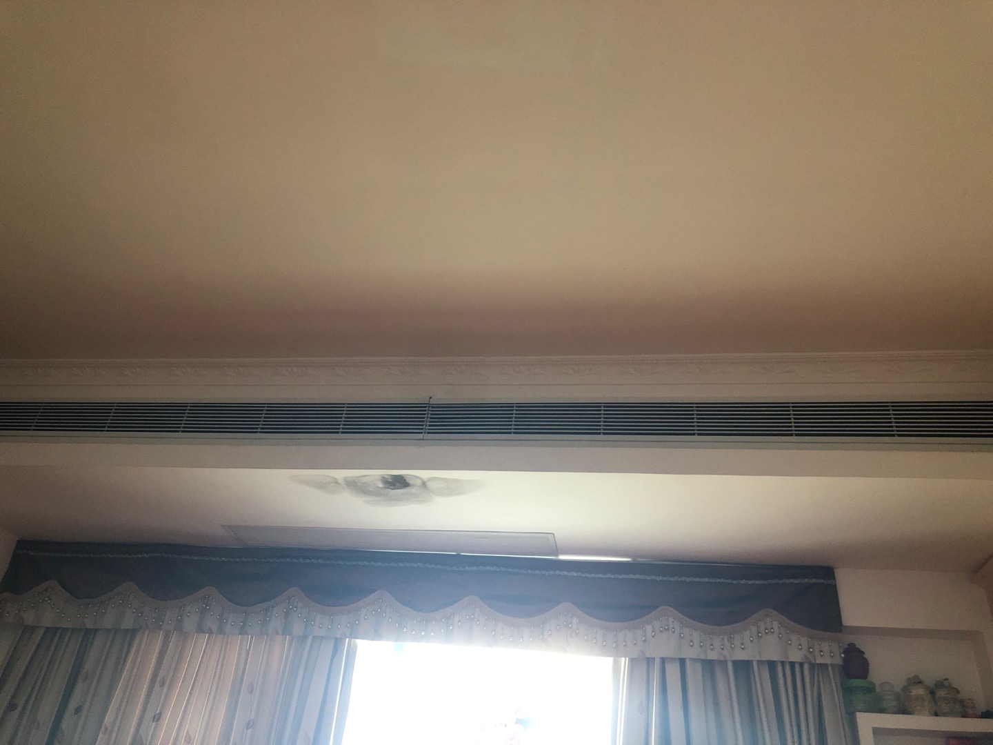 新科3p空調e4_江蘇新科電子集團空調器制造_武漢新科空調清洗