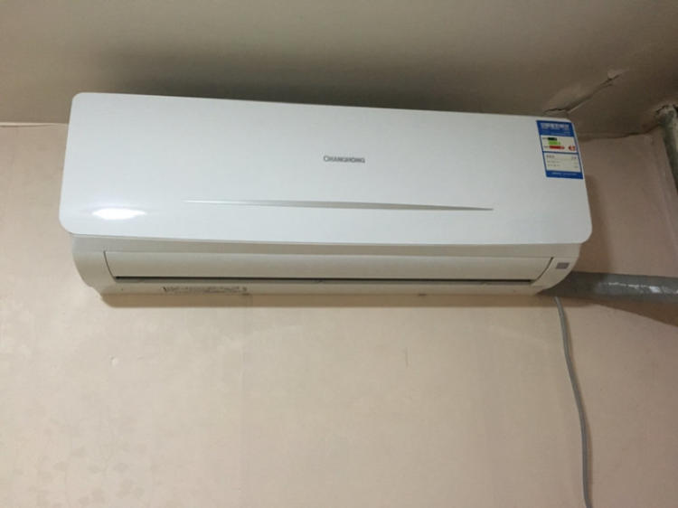 廣州長虹空調加氟_空調多久加一次氟_新空調漏氟對空調有