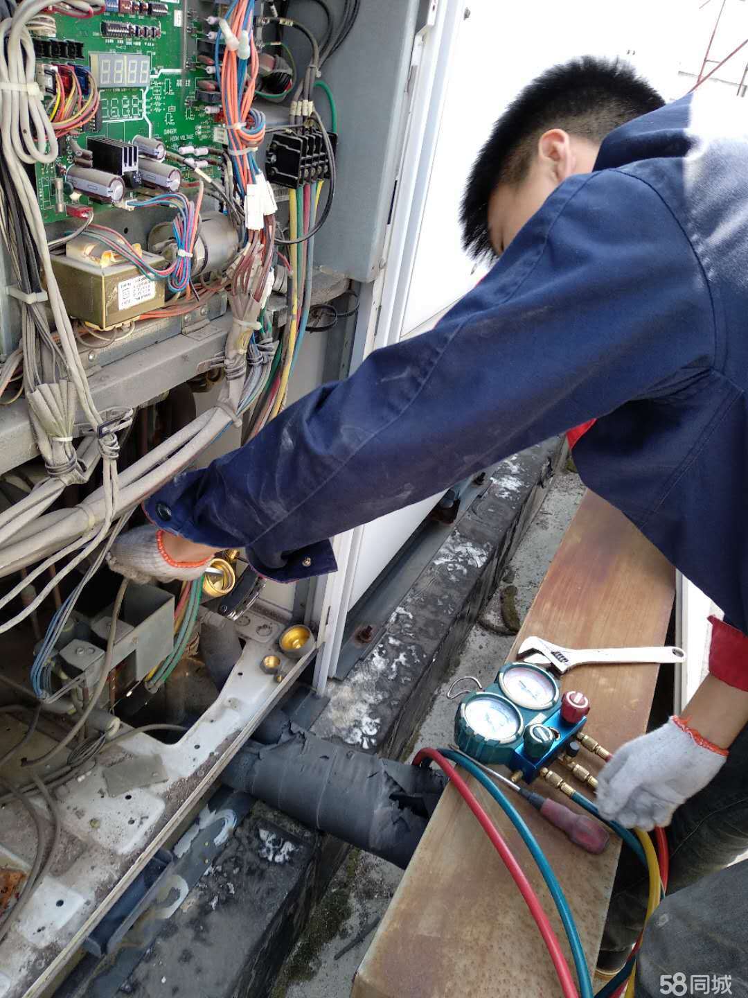蘇州新科空調服務熱線_新科 空調沒有遙控器怎么開_新科掛機空調顯示e4