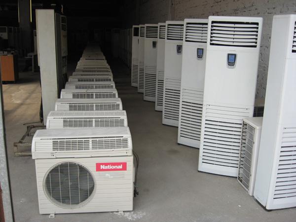 廣州美的空調加氟_新空調漏氟對空調有_空調加32的氟