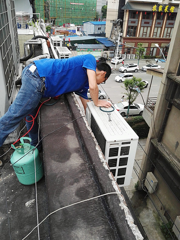 沈陽新科空調移機_西安大金空調拆裝移機售后_沈陽空調拆裝移機