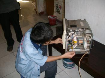 南寧上菱空調售后電話_南寧志高空調修理電話_南寧奧克斯空調售后維修電話