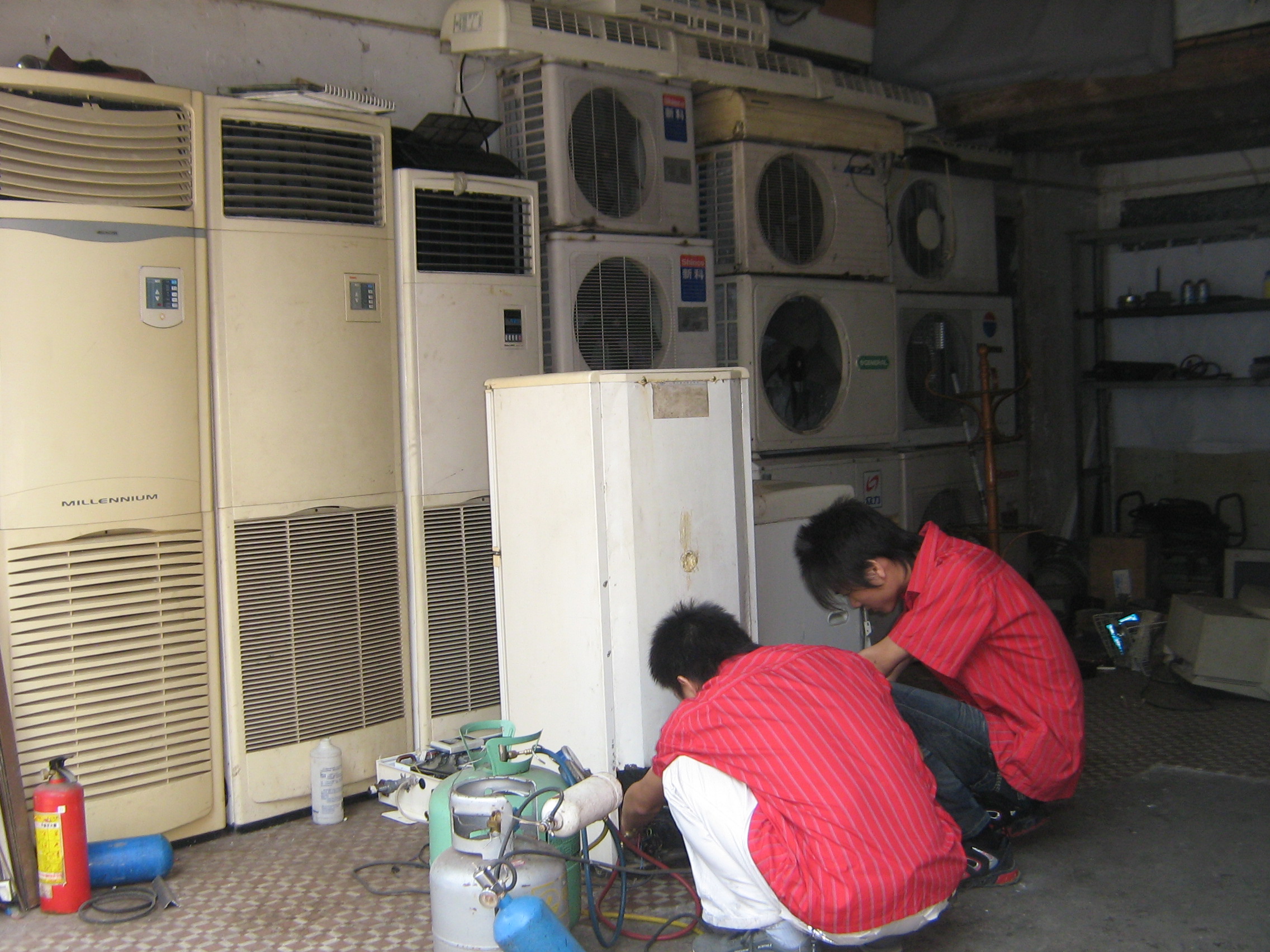 重慶江北區奧克斯空調維修售后電話_福州新科空調售后維修中心_杭州空調維修售后