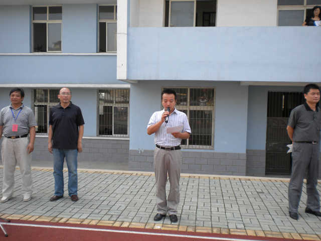 武漢奧克斯空調維修電話_武漢美的空調修理電話_武漢空調維修電話