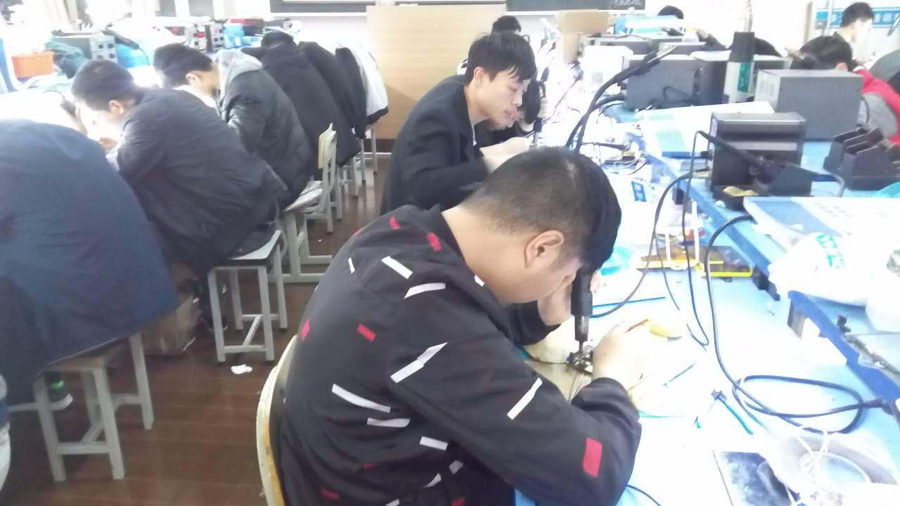 寧波tcl空調維修電話_濟南tcl空調維修電話是多少_青島TCL空調維修電話